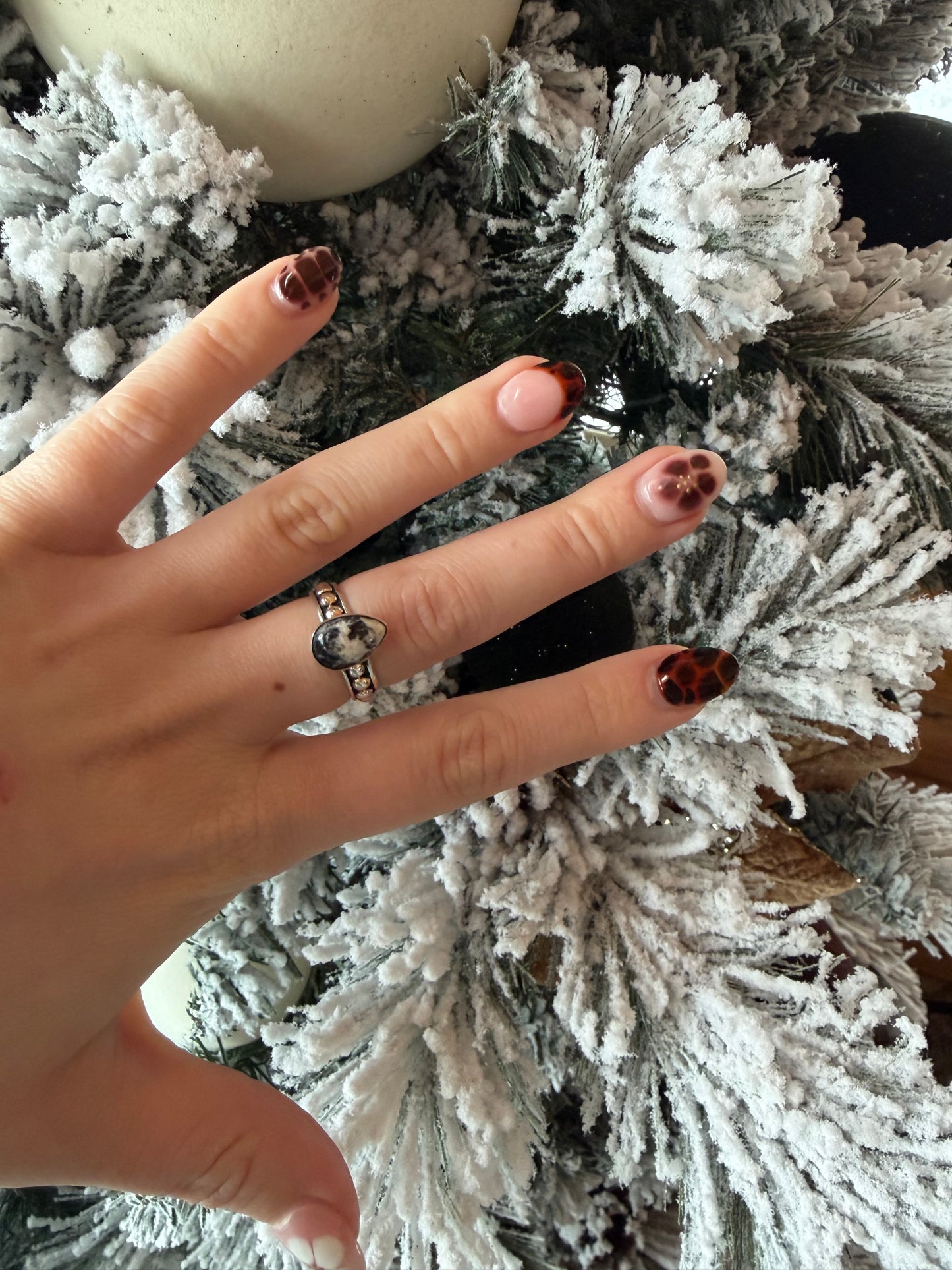 White Buffalo Dot Ring Size 8