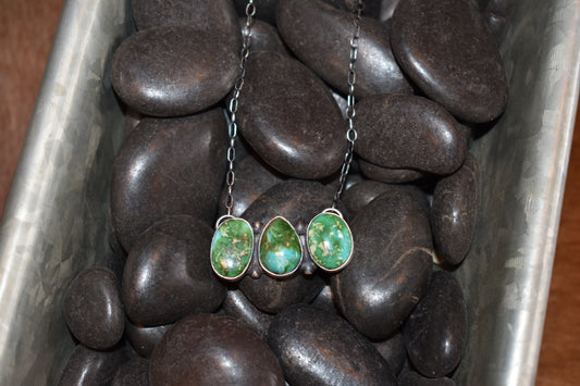 Sonoran Gold 3 Stone Bar Necklace