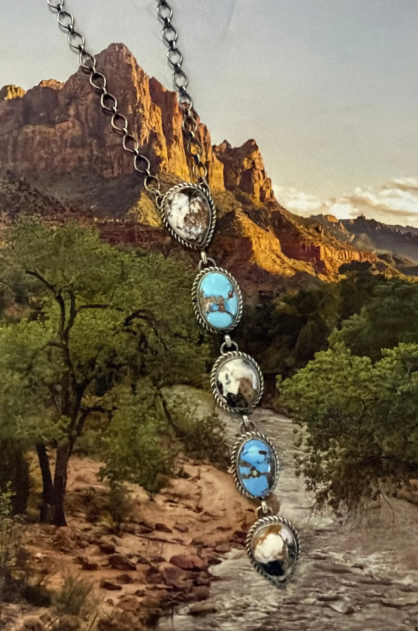 White Buffalo & Golden Hills Lariat