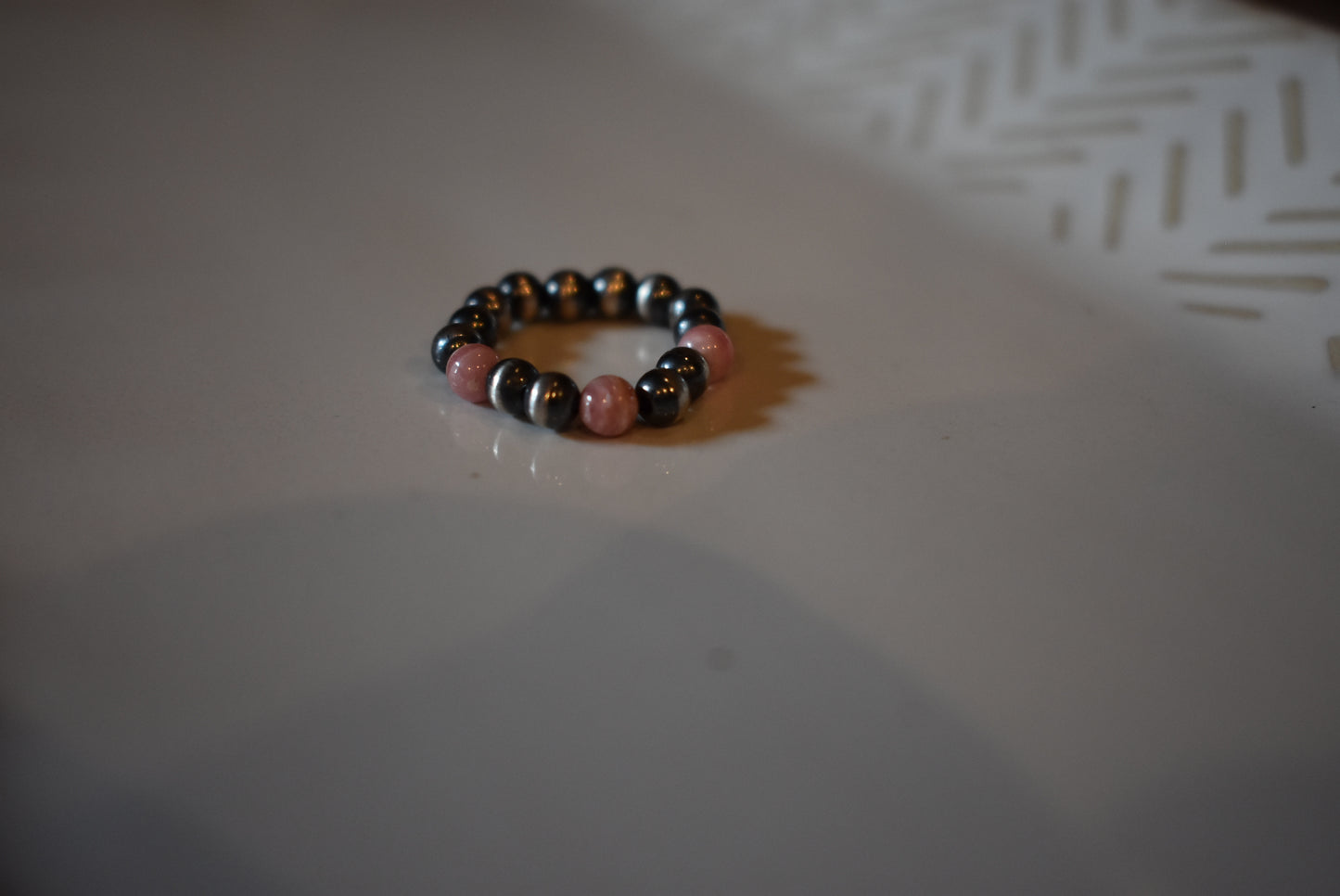 4mm Navajo Pearl Stretch Ring