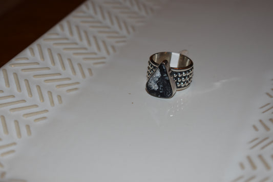 White Buffalo Triple Dot Ring Size 9