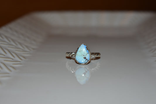 Golden Hills Twist Ring Size 9