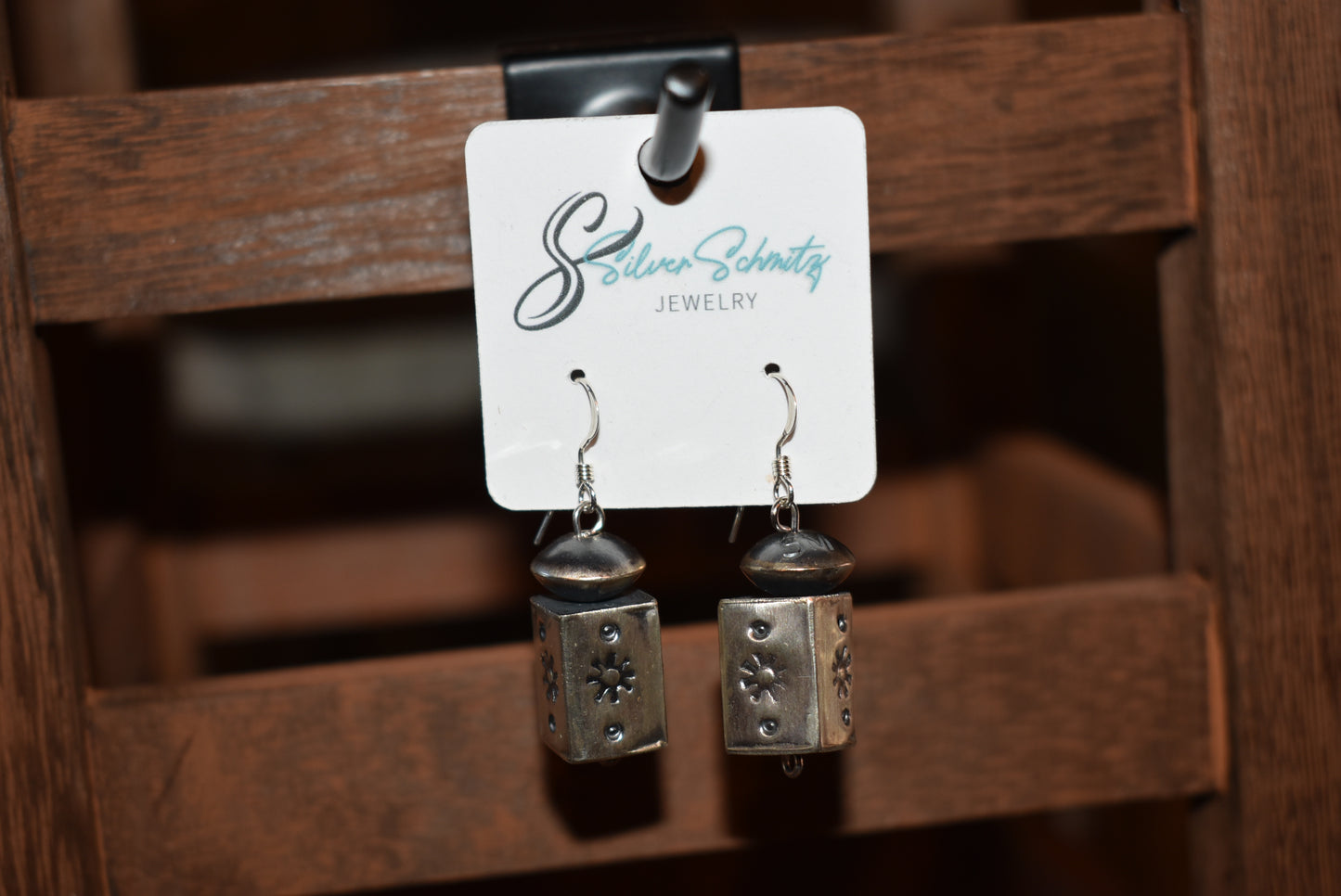 Detailed Barrel Earrings