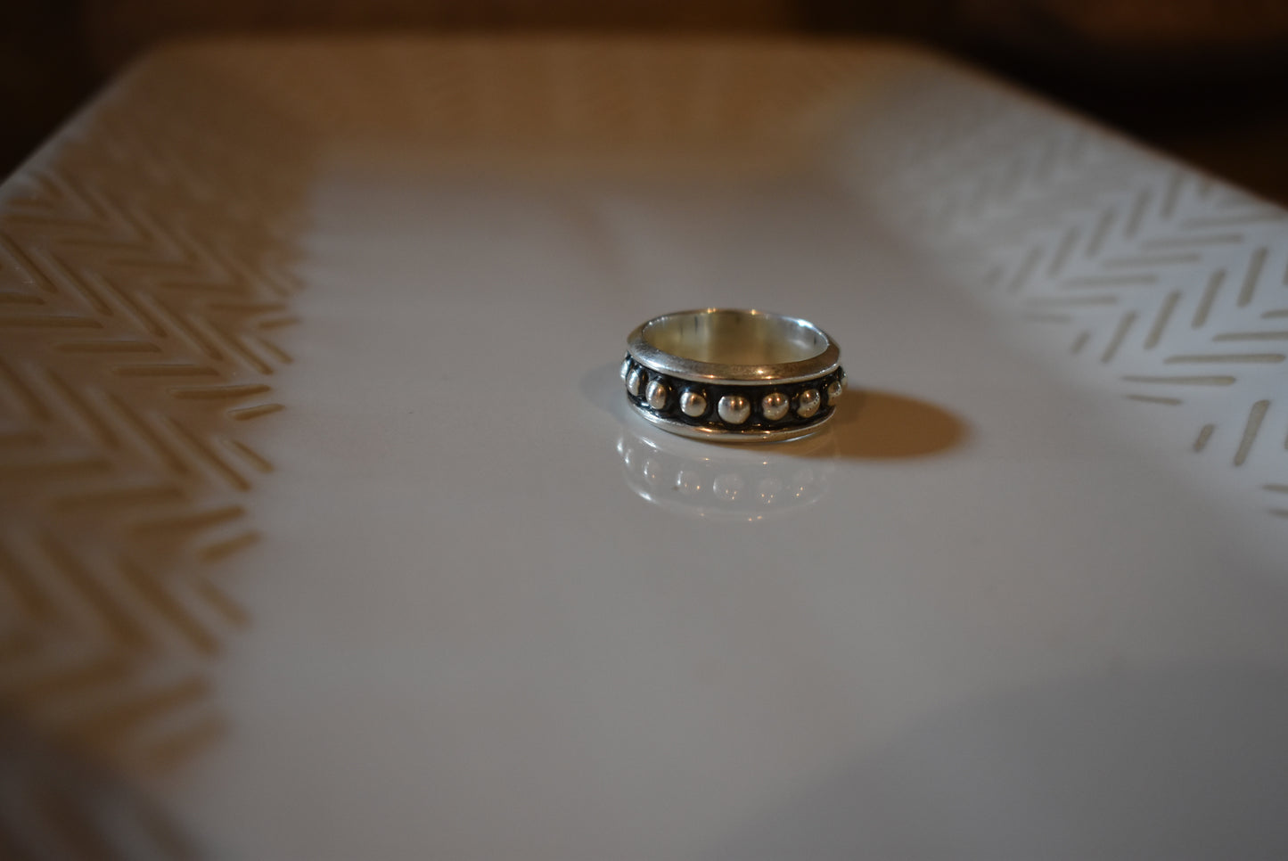 Thick Dot Band Ring Size 8