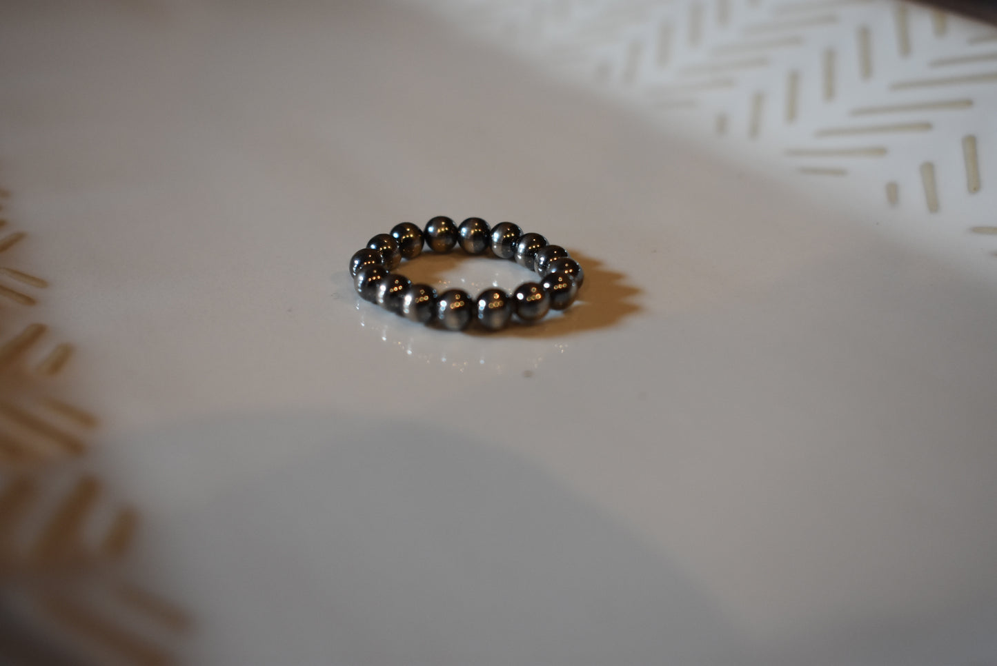 4mm Navajo Pearl Stretch Ring
